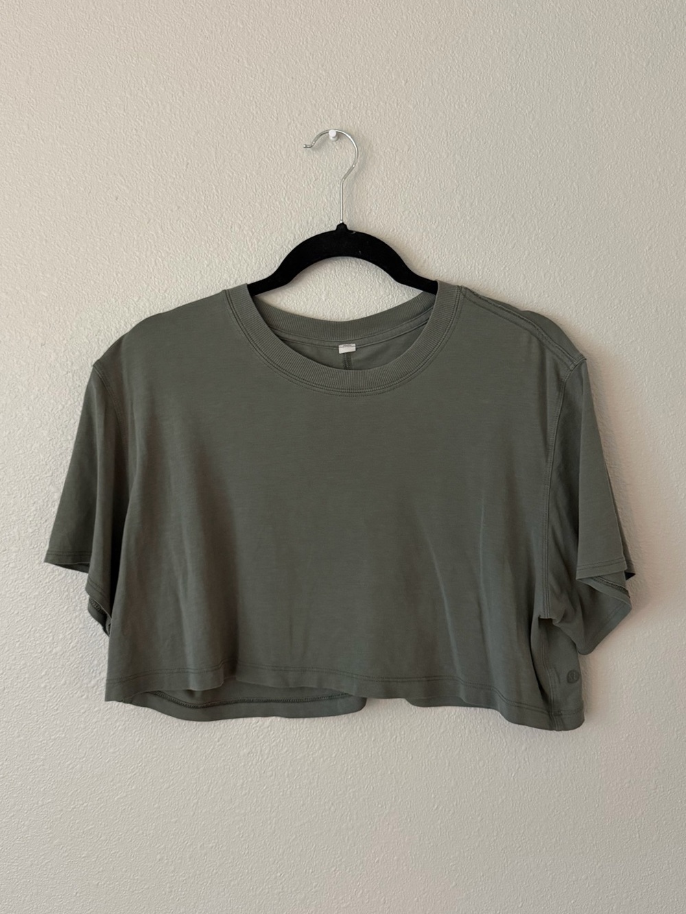 Lululemon Cropped Boxy Tee Olive Green Short Sleeve Size S/M